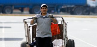 La pobreza en Argentina se disparó: 1,7 millones más en el primer semestre