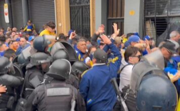 Tensión y violencia en la llegada de hinchas de Boca al Gigante de Arroyito
