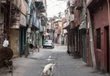 El 62% de los habitantes de barrios populares en Argentina vive en deuda