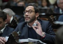 Ferraro exige aclaraciones al Gobierno sobre las declaraciones de Milei acerca de 30.000 deportaciones