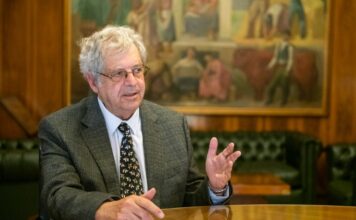 Rubinstein Critica el Presupuesto 2027 y Aboga por un Mayor Superávit