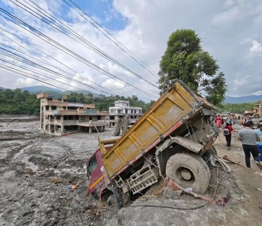 Desastre natural en Nepal: más de 1.350 muertos y miles de desaparecidos tras avalancha