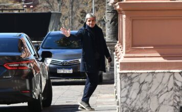 Mesa Política en Casa Rosada: Proyectos sobre Malvinas en el Centro del Debate Nacional