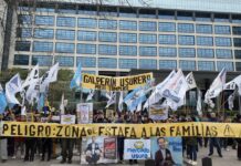 Movimientos sociales se movilizan hacia el Congreso en defensa de los endeudados