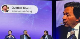 El Gobernador Sáenz Lanza Un Llamado al Federalismo en el Ciclo Democracia y Desarrollo