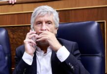 El Gobierno español se disculpa tras polémica por lista de periodistas clasificados por ideología