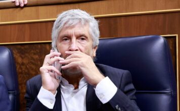 El Gobierno español se disculpa tras polémica por lista de periodistas clasificados por ideología