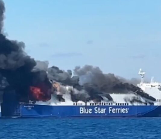 Incendio en Ferry Griego: 29 Personas Evacuadas con Éxito