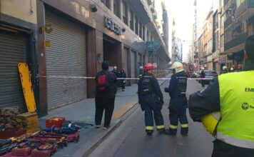 Derrumbe en obra de Edesur deja cuatro heridos en plena construcción