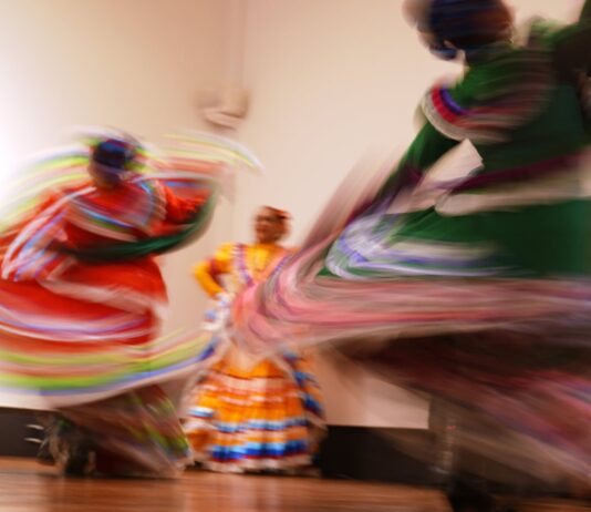 La Fiesta de la Herencia Hispana Arranca con Celebraciones en EE.UU.