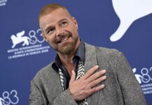 Ricky Martin brilla en el Festival de Venecia con la película «Hombre al agua»