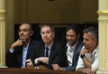 El Gobierno se Prepara para Enfrentar una Difícil Sesión Legislativa