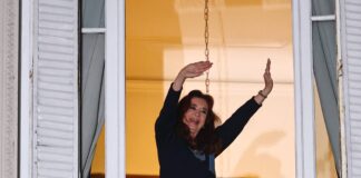 Cristina Kirchner busca revisión de condena ante la ONU en medio de presiones políticas