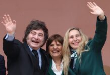 Karina Milei se queda en el país y asiste a la mesa política en medio de tensiones internas