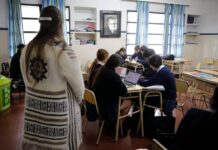 Día del Profesor: Reconocimiento a la Labor Educativa y Frases Inspiradoras para Celebrar