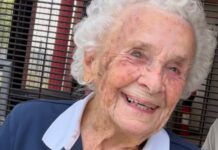 Una mujer de 102 años cumple su sueño de cruzar un puente hacia Estados Unidos