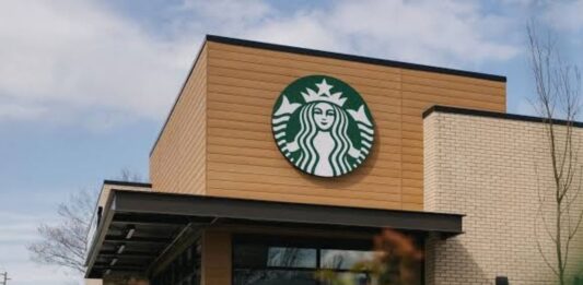 Starbucks Anuncia el Cierre de 250 Tiendas en EE.UU.: Detalles y Consecuencias