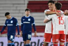 Racing se hunde en la tabla tras nueva derrota ante Huracán