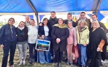 Córdoba impulsa la educación agrosustentable con la entrega de ‘kits de suelos’ a escuelas
