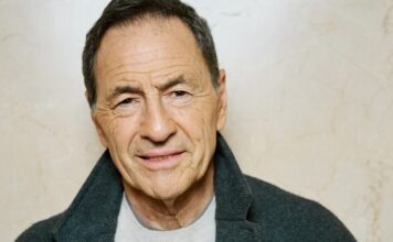 Martín Seefeld: Un viaje personal entre el teatro y el amor tras 35 años de matrimonio