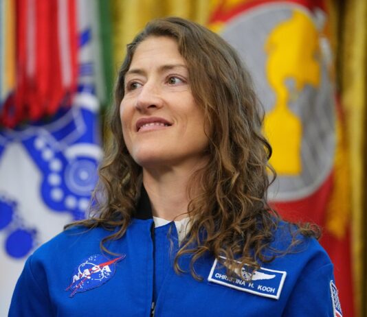 Artemis II: Astronautas Celebran Éxito Histórico Tras Reconocimiento Presidencial