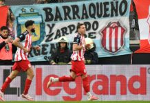 Briasco brilla y Barracas Central se impone ante Huracán con un 2-0 contundente
