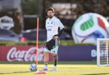 Lionel Messi se despide de la selección en una emotiva práctica final