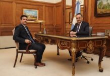 El Gobierno de Milei Busca Reforzar su Estrategia Comunicacional Tras la Salida de Adorni