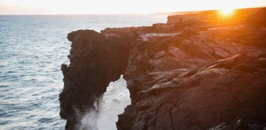El icónico arco Hōlei de Hawái se desploma tras años de erosión