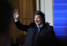 Milei revela respaldo financiero de US$125.000 millones ante posibles turbulencias cambiarias