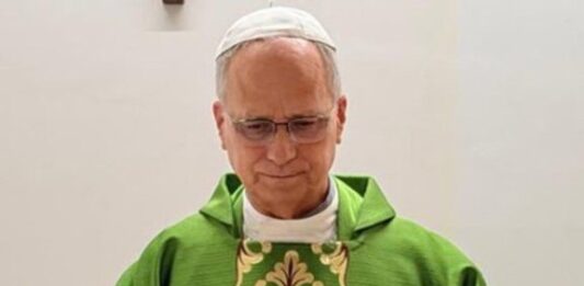 La Salud del Papa León XIV: Misa en el Hospital y Reporte de Mejora Continua