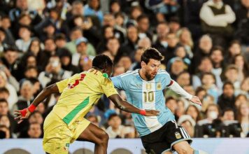 El técnico de Benín expresa su descontento tras el partido con Argentina: «No nos dieron nada»