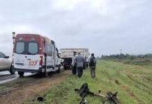 Tragedia en Berazategui: ciclista fallece tras ser atropellada por camión municipal