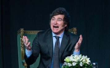 Milei denuncia la «estafa de las banderas nobles» en medio de la polémica por certificados de discapacidad