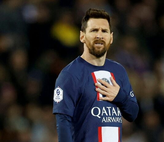 ¡Golpe al patrimonio deportivo! Roban en París memorabilia de Lionel Messi durante protestas