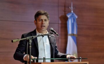 Controversia por Aumentos de Luz: Gobierno y Distribuidoras Apelan Congelamiento Judicial
