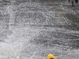 Chile Sufre Impacto de Tornado EF-2: Destrozos y Alerta en Varias Comunas