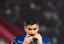 Gimnasia La Plata se impone a Huracán con un agónico 2-1 y lidera la zona B