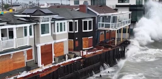 La tormenta Rachel azota California: olas gigantes y evacuaciones masivas