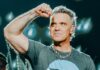Robbie Williams deslumbra en un regreso triunfal y promete volver pronto