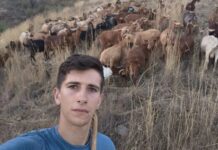 El joven cabrero que transforma su pasión en una exitosa ganadería en Málaga
