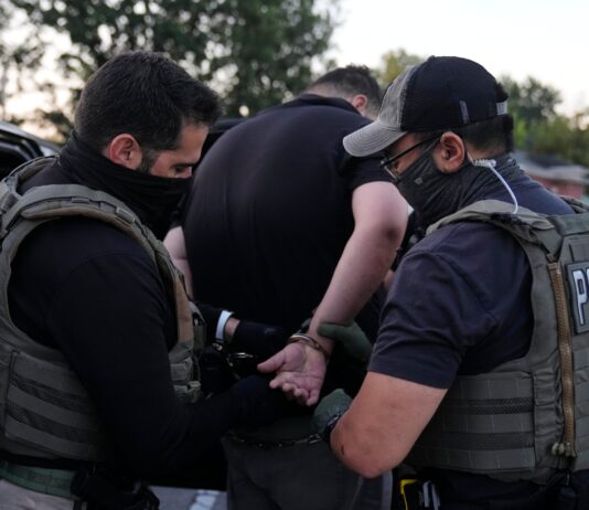 Las Siete Palabras que Pueden Protegerte del ICE