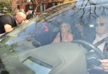 Mirtha Legrand realiza su primera aparición pública tras su internación en el cumpleaños de Marcela Tinayre