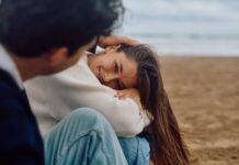 Hobosexualidad: El fenómeno que une amor y vivienda en tiempos de crisis