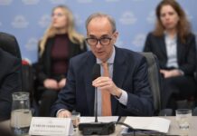 Torrendell Defiende el Presupuesto Educativo y Cuestiona la Gestión de Universidades