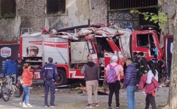 Accidente de Bomberos en plena emergencia: 10 heridos tras colisión en Parque Patricios