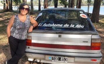 Delia, la abu viajera: Transformó un Renault 11 en motorhome y se lanzó a la aventura