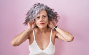 Las Canas como Símbolo de Empoderamiento: Un Cambio de Paradigma Estético