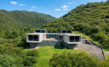 Casa Nekola: La obra maestra de Miguel Ángel Roca a la venta por US$732.000