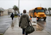Evacuaciones de Emergencia en Florida: El Huracán Isaías Afecta Destin y Fort Walton Beach
